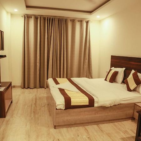 פארידבד Basoya Farm 2Bhk Villla With Pool - 10 Min Away From Chattarpur מראה חיצוני תמונה